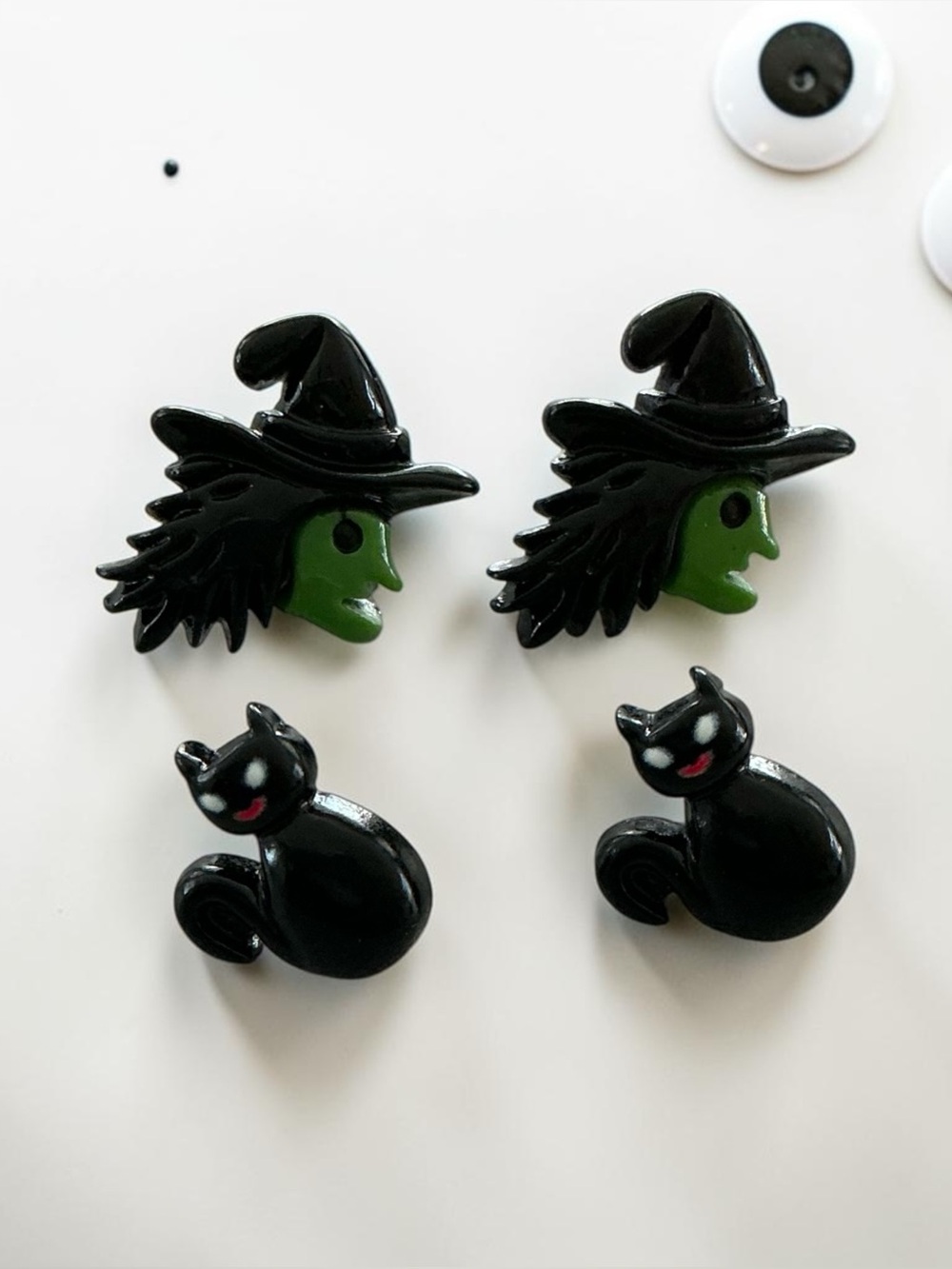 🆕 Witches and Black Cats Stud Earrings